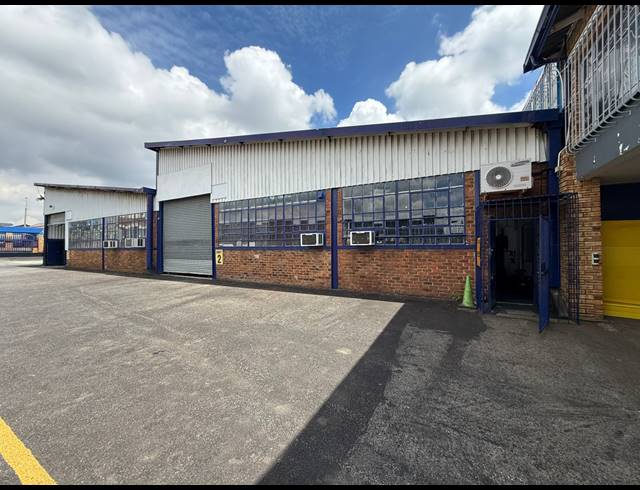 406M² WAREHOUSE TO LET IN SPARTAN